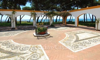 Spacious apartment for sale on the beachfront complex in Marbella on the Golden Mile 8