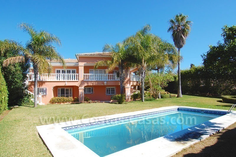 Villa for sale close to the beach in Marbella