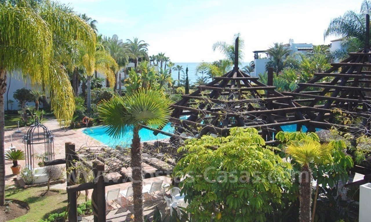 Spacious luxury apartment for sale on a frontline beach complex in Puente Romano, Golden Mile – Marbella 1