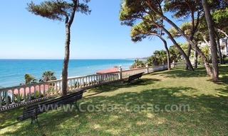 Spacious duplex penthouse apartment to buy on the beachfront complex in Marbella on the Golden Mile 2