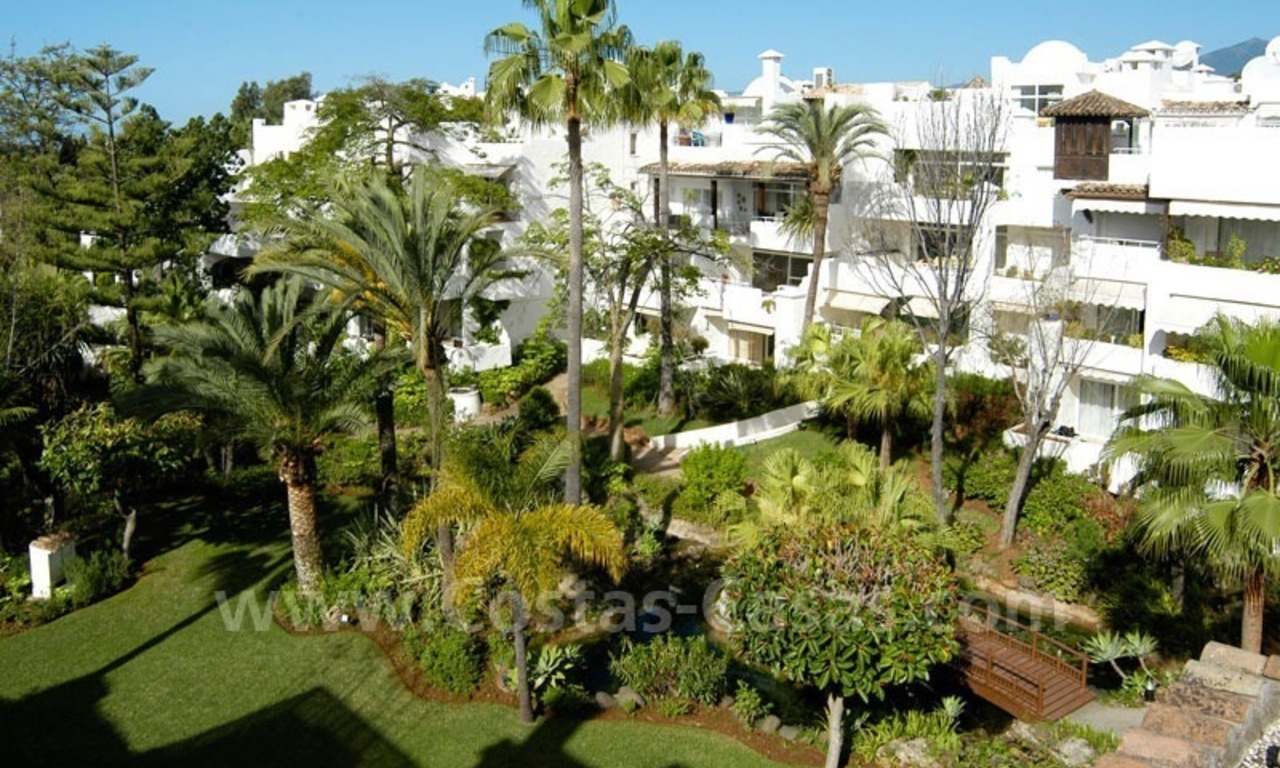 Spacious duplex penthouse apartment to buy on the beachfront complex in Marbella on the Golden Mile 17