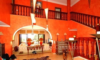 Luxury classical style villa to buy in Sierra Blanca, Marbella 18
