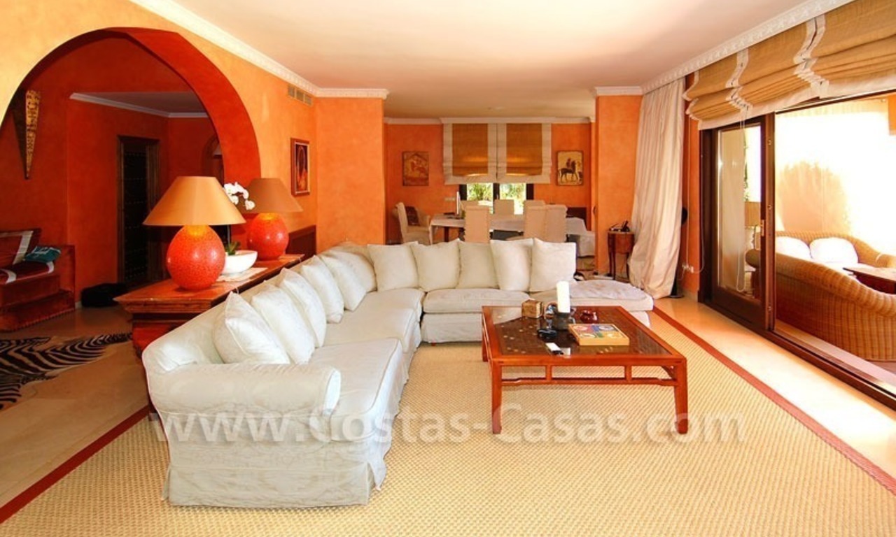 Luxury classical style villa to buy in Sierra Blanca, Marbella 12
