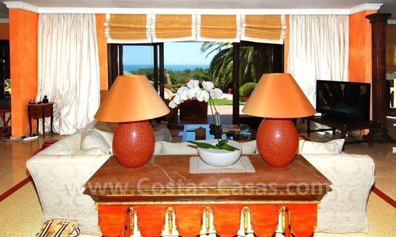 Luxury classical style villa to buy in Sierra Blanca, Marbella 17
