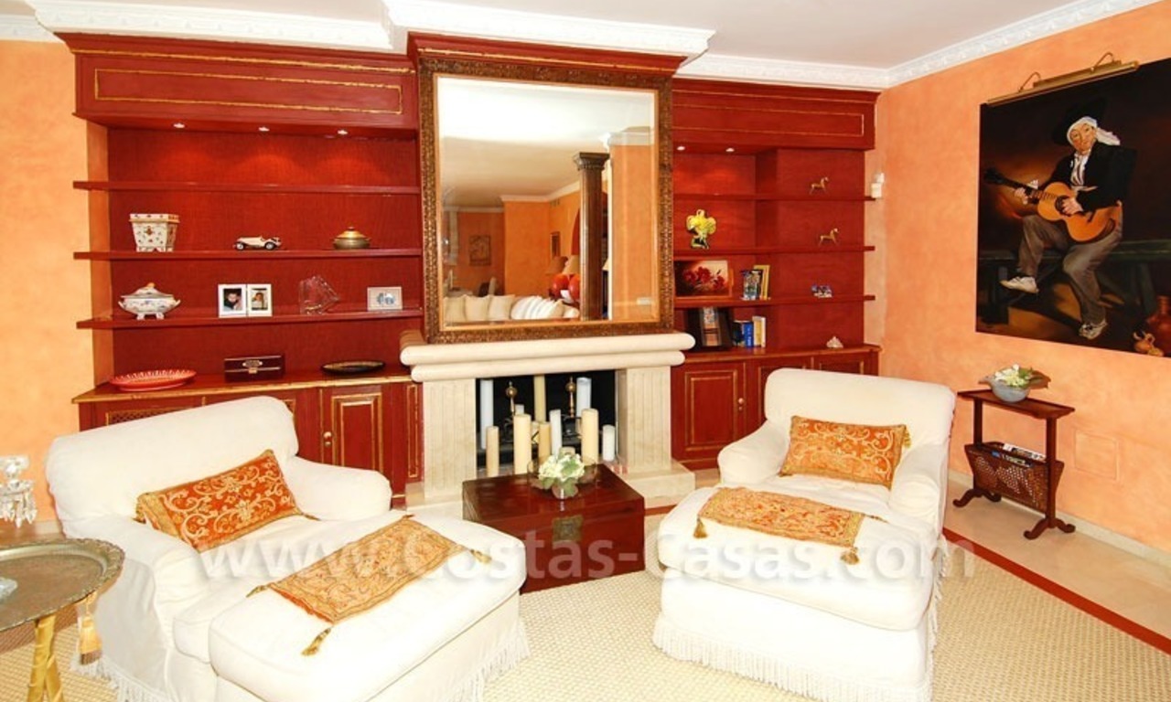 Luxury classical style villa to buy in Sierra Blanca, Marbella 14