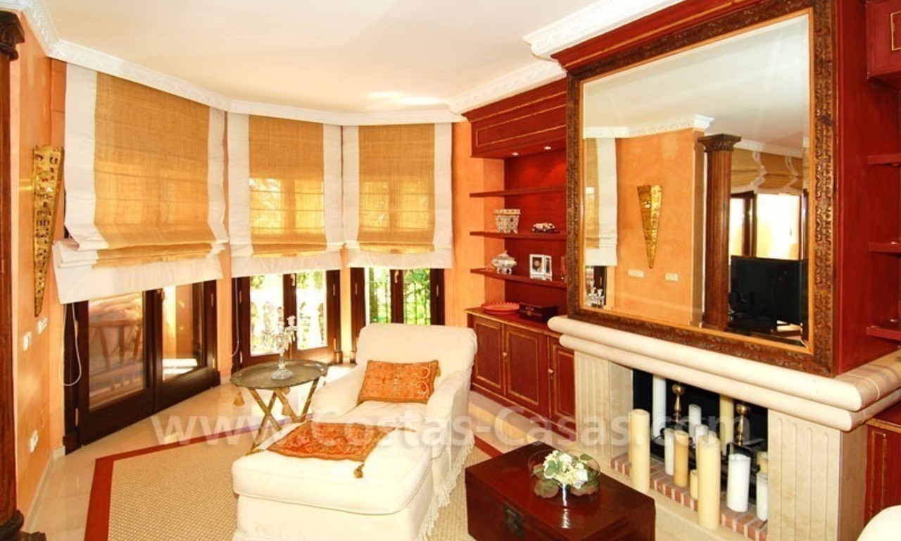 Luxury classical style villa to buy in Sierra Blanca, Marbella 15