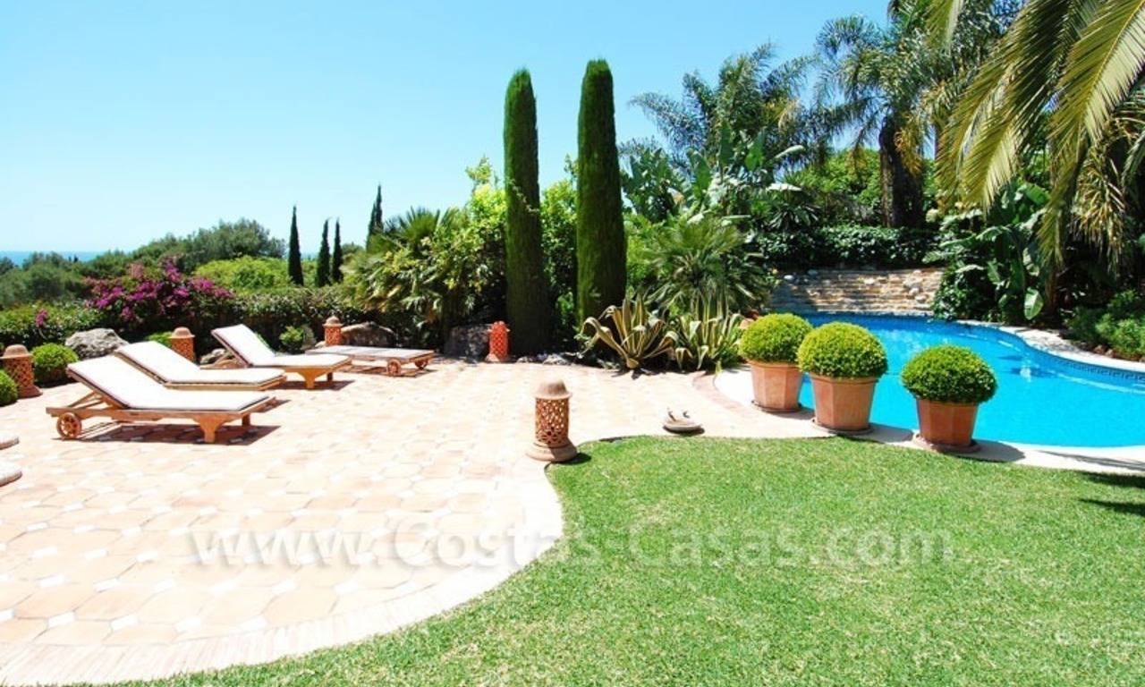 Luxury classical style villa to buy in Sierra Blanca, Marbella 4
