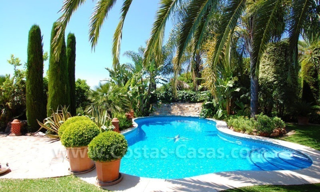 Luxury classical style villa to buy in Sierra Blanca, Marbella 5
