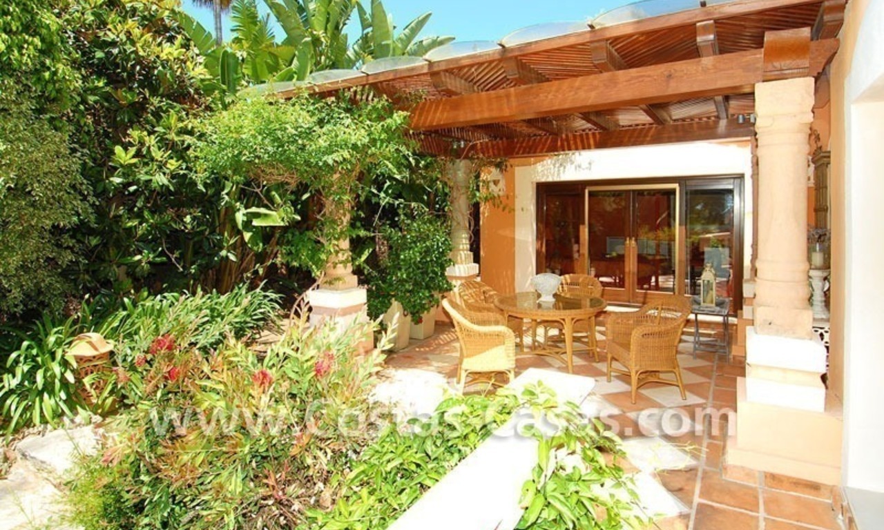 Luxury classical style villa to buy in Sierra Blanca, Marbella 28