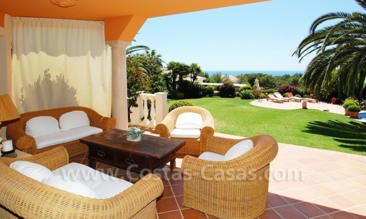 Luxury classical style villa to buy in Sierra Blanca, Marbella 11