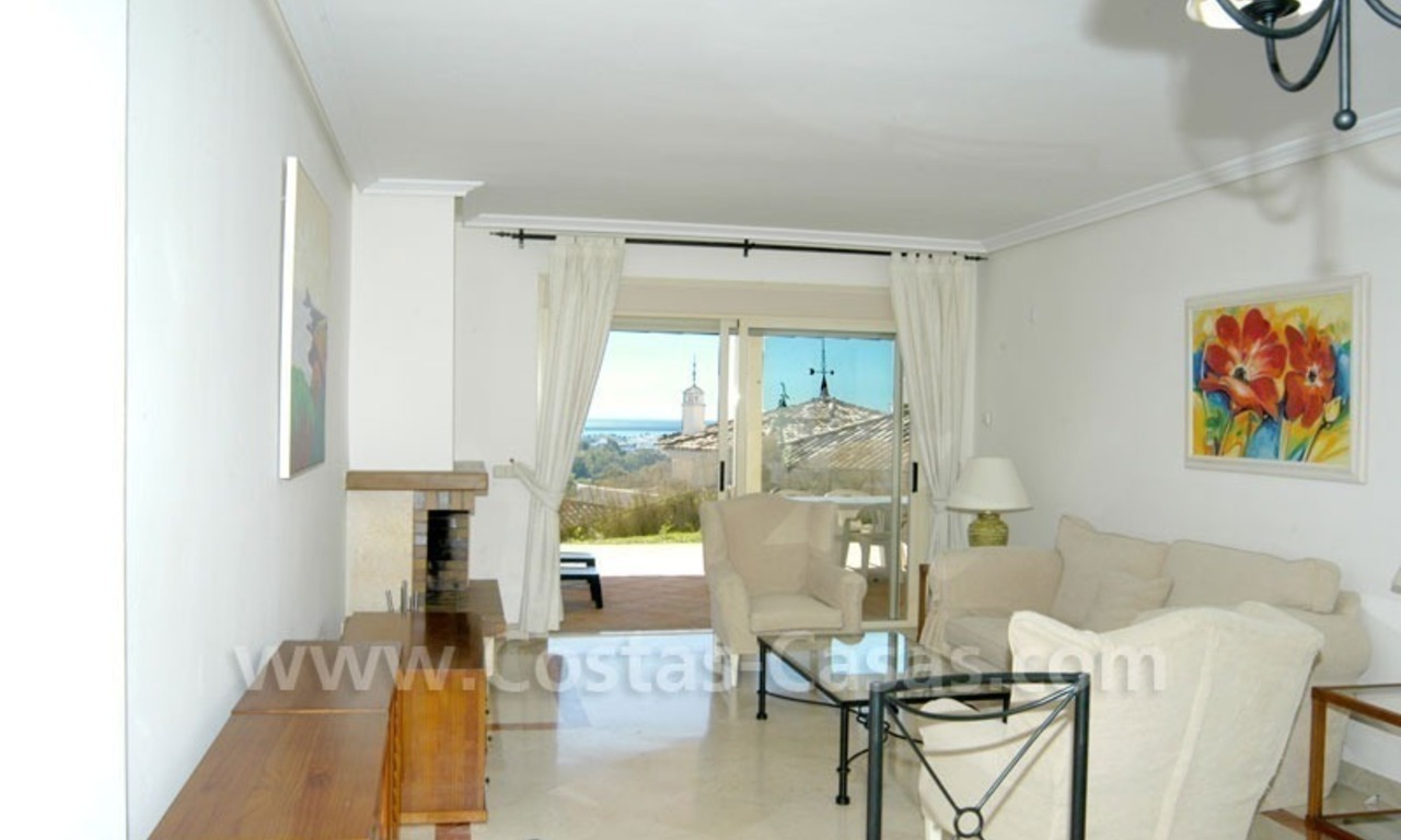 Bargain ground-floor apartment to buy in Marbella – Nueva Andalucía 5
