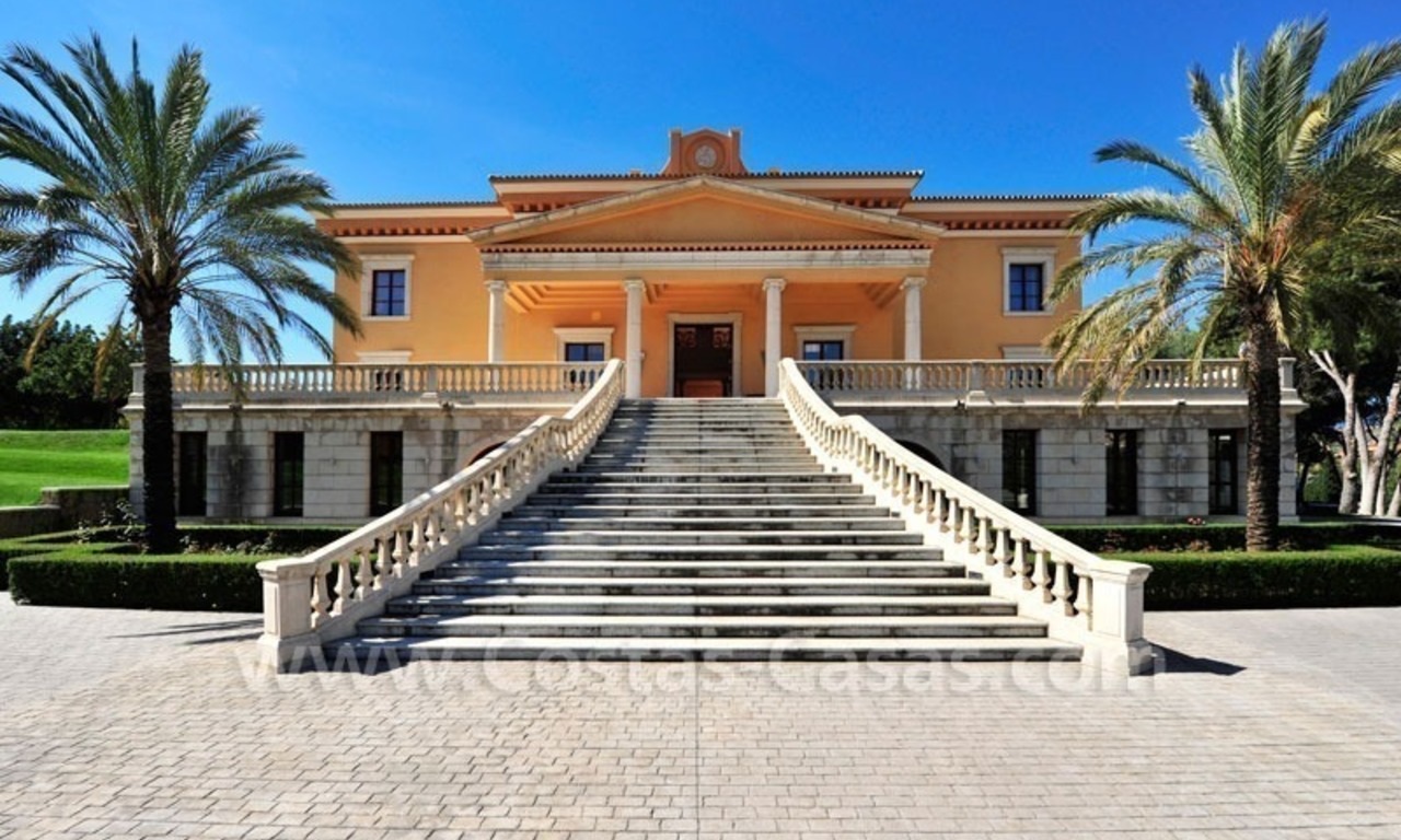 Unique Palladian style mansion for sale in Marbella 3