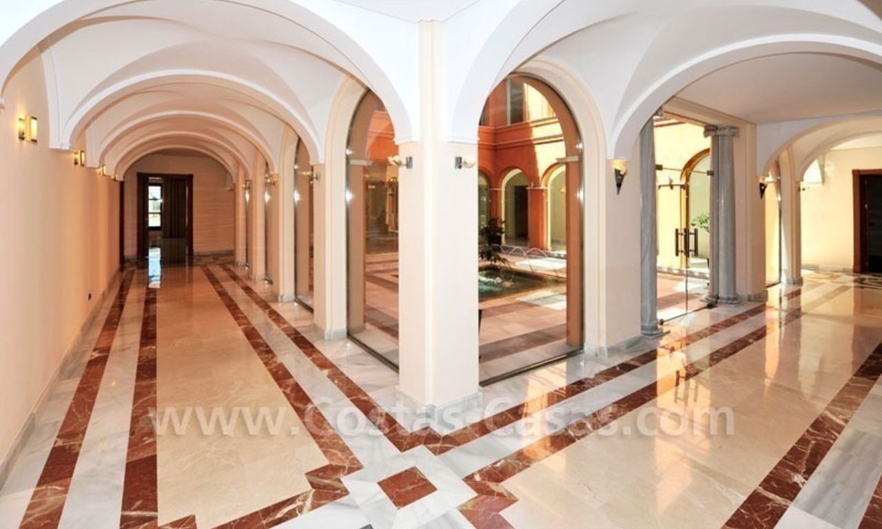 Unique Palladian style mansion for sale in Marbella 6