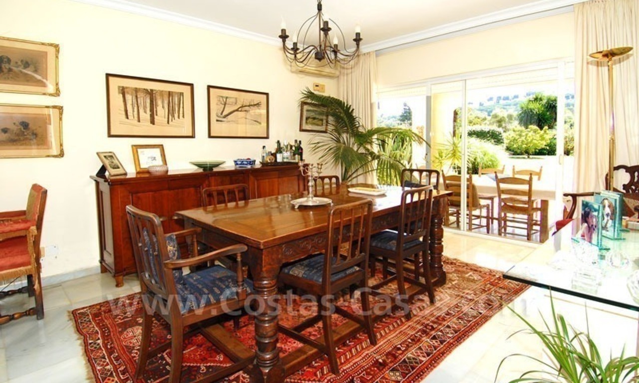 Charming andalusian styled villa for sale on first line golf in Nueva Andalucía, Marbella 15