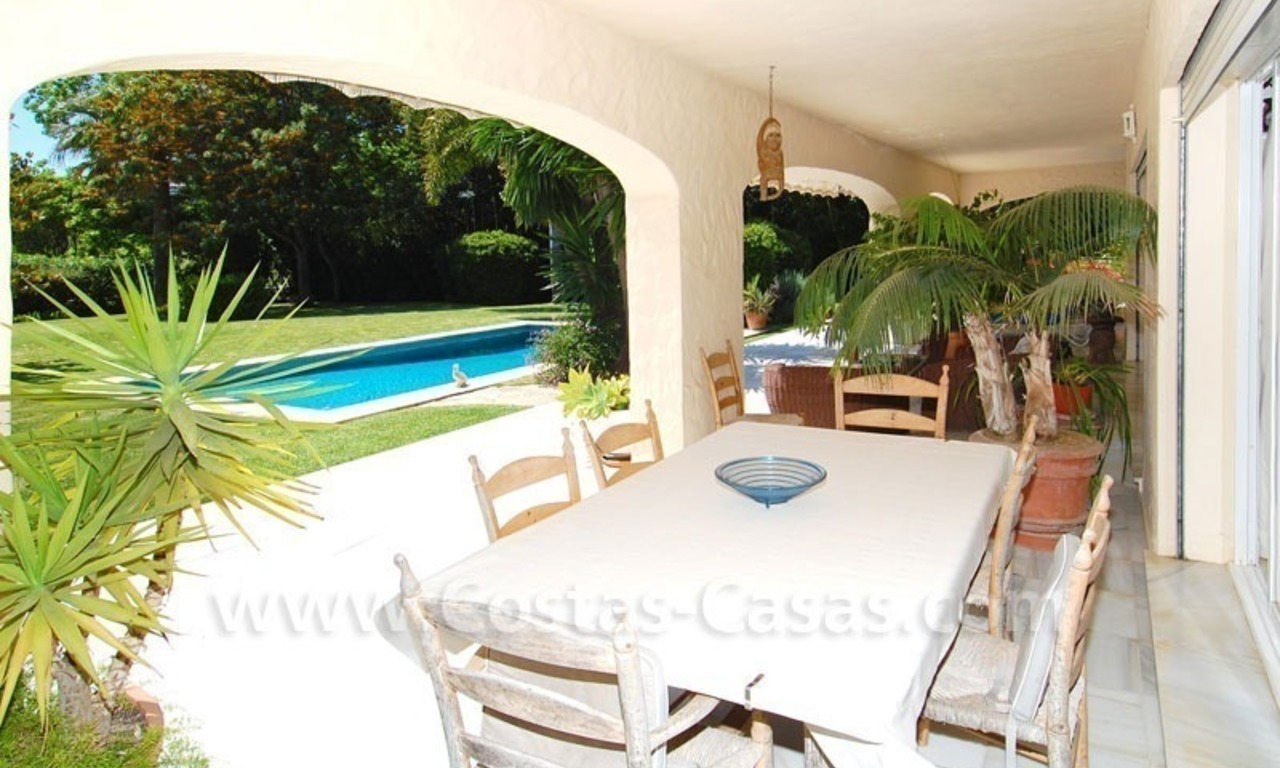 Charming andalusian styled villa for sale on first line golf in Nueva Andalucía, Marbella 8