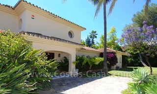 Charming andalusian styled villa for sale on first line golf in Nueva Andalucía, Marbella 11