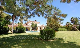 Charming andalusian styled villa for sale on first line golf in Nueva Andalucía, Marbella 2