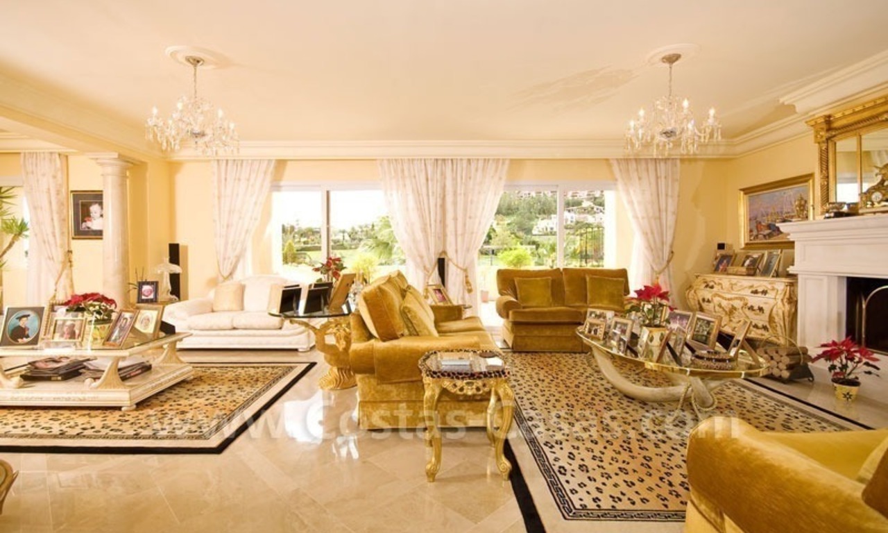 Exclusive penthouse apartment for sale in Nueva Andalucia - Marbella 13