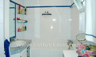 Cozy first line golf apartment to buy in Nueva Andalucía, Marbella 17