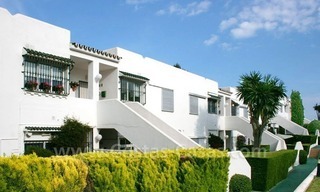Cozy first line golf apartment to buy in Nueva Andalucía, Marbella 3