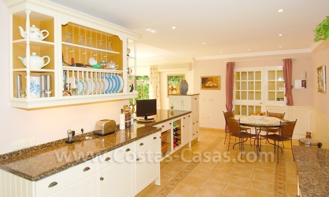 Frontline golf luxury villa for sale in Nueva Andalucia - Marbella 15