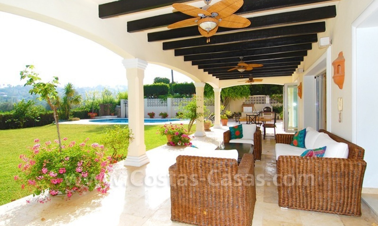 Frontline golf luxury villa for sale in Nueva Andalucia - Marbella 6