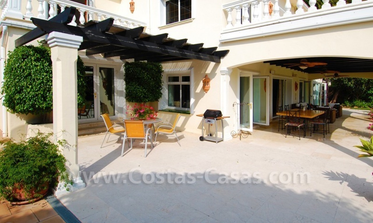 Frontline golf luxury villa for sale in Nueva Andalucia - Marbella 4
