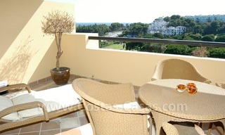 Front line golf apartment for sale in East Marbella 4