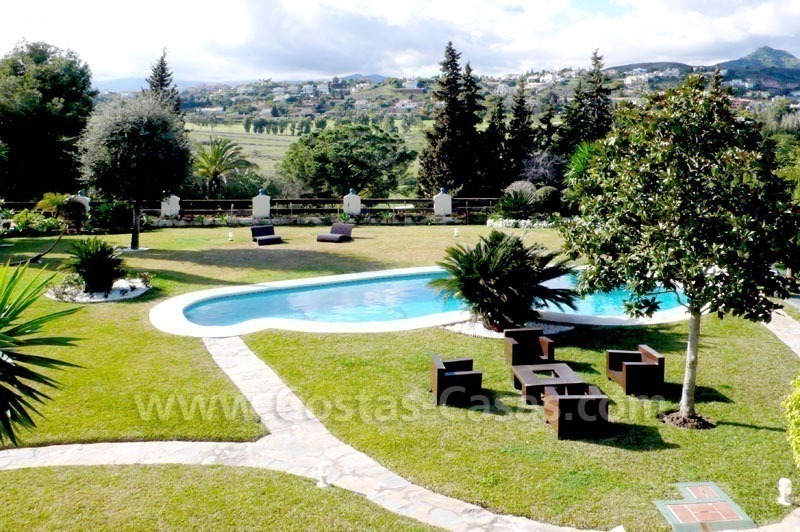 Luxury superb villa for sale on frontline golf in Marbella West – Estepona