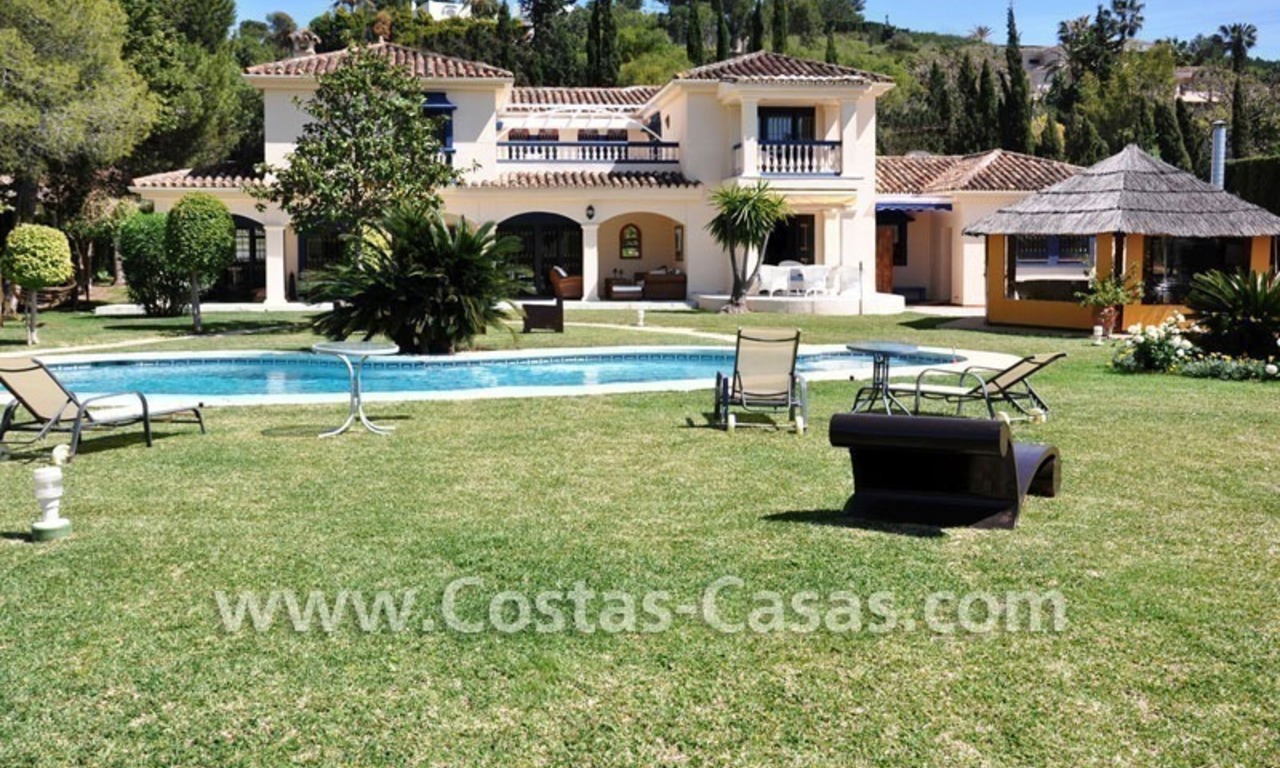 Luxury superb villa for sale on frontline golf in Marbella West – Estepona 9