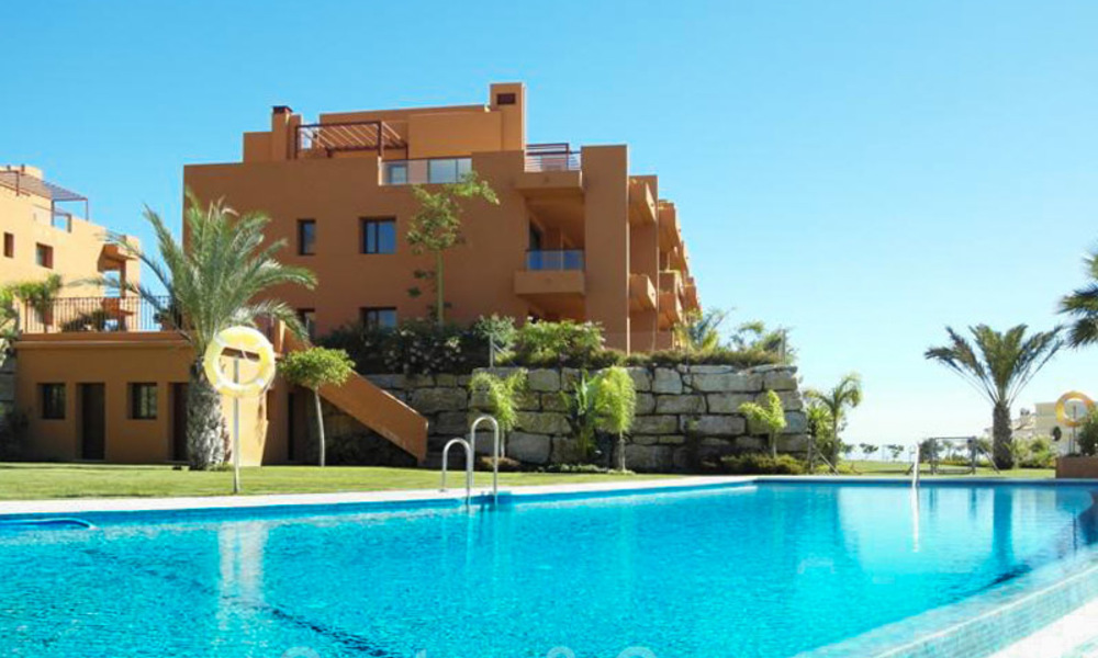 Golf apartments for sale in 5* golf resort in Marbella - Benahavis 24001