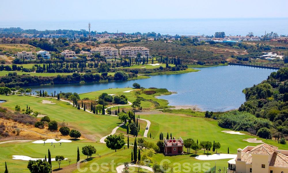 Golf apartments for sale in 5* golf resort in Marbella - Benahavis 24006