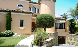 Unique front line golf andalusian styled villa to buy in Nueva Andalucía, Marbella 3