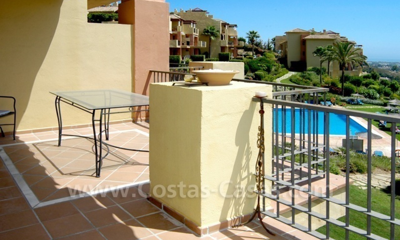 Bargain golf apartment to buy in West Marbella – Benahavis 5