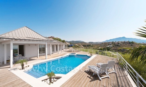 Front line golf villa for sale, Marbella - Benahavis 