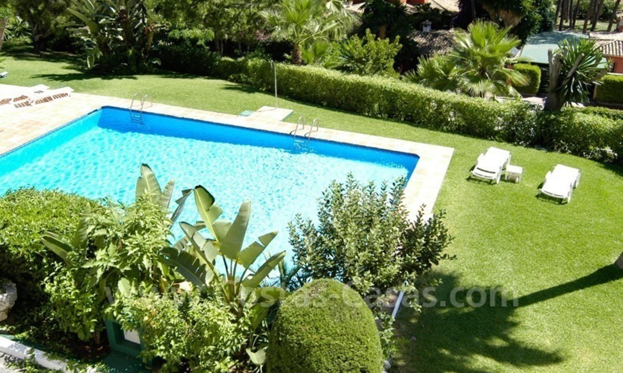 Bargain golf town-house to buy in an up-market area of Nueva Andalucía, Marbella 5
