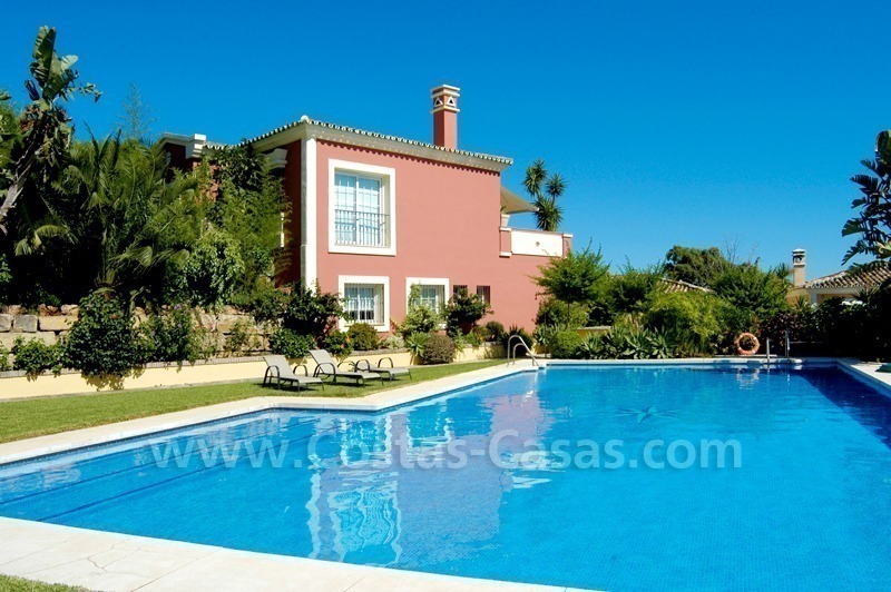Villa for sale in Nueva Andalucía, Marbella