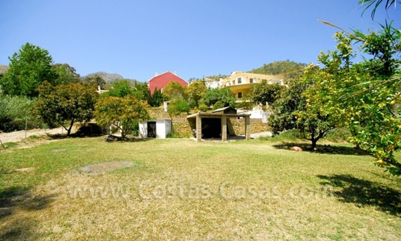 Luxury villa for sale in Benahavis 3