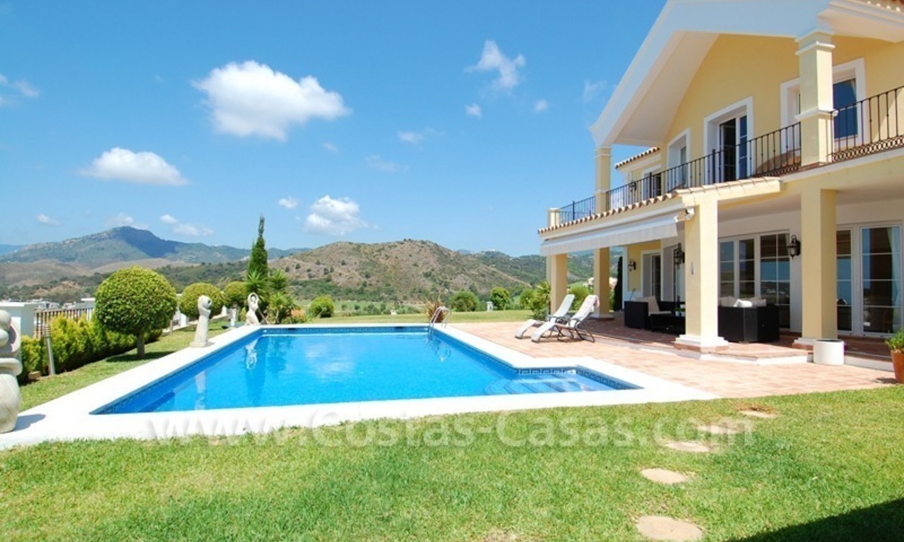 Exclusive Villa to buy in the area of Marbella - Benahavis 2