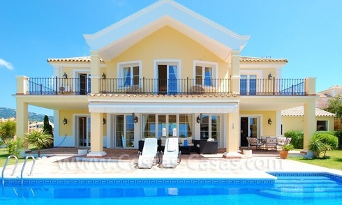 Exclusive Villa to buy in the area of Marbella - Benahavis 