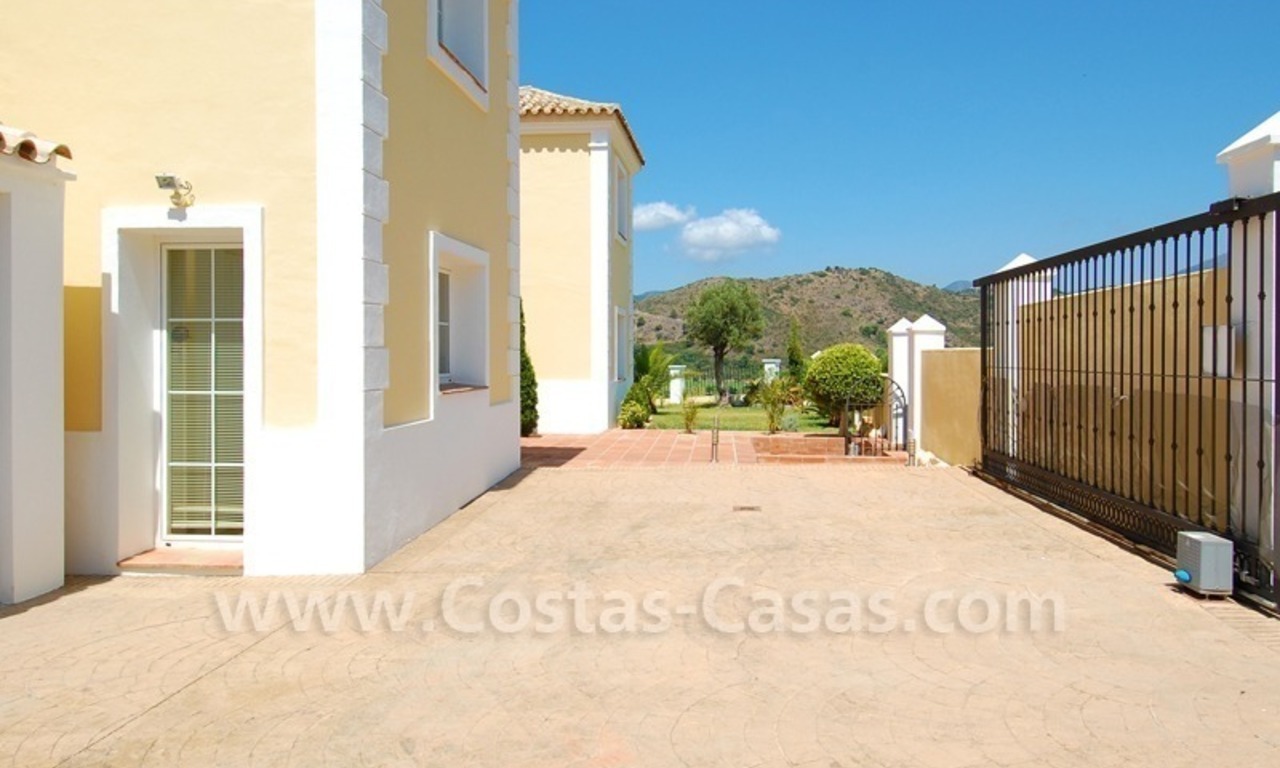Exclusive Villa to buy in the area of Marbella - Benahavis 10
