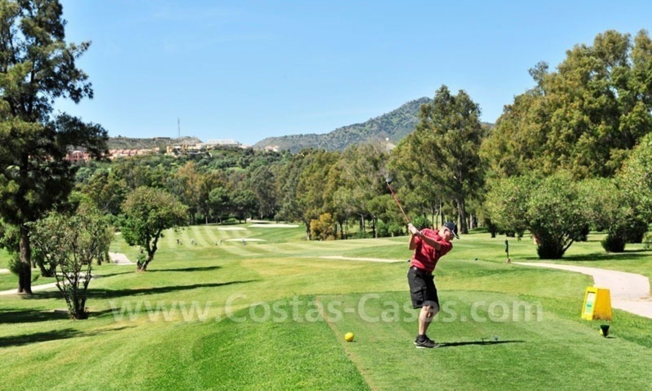 Bargain Luxury frontline golf apartments to buy Marbella – Benahavis 24