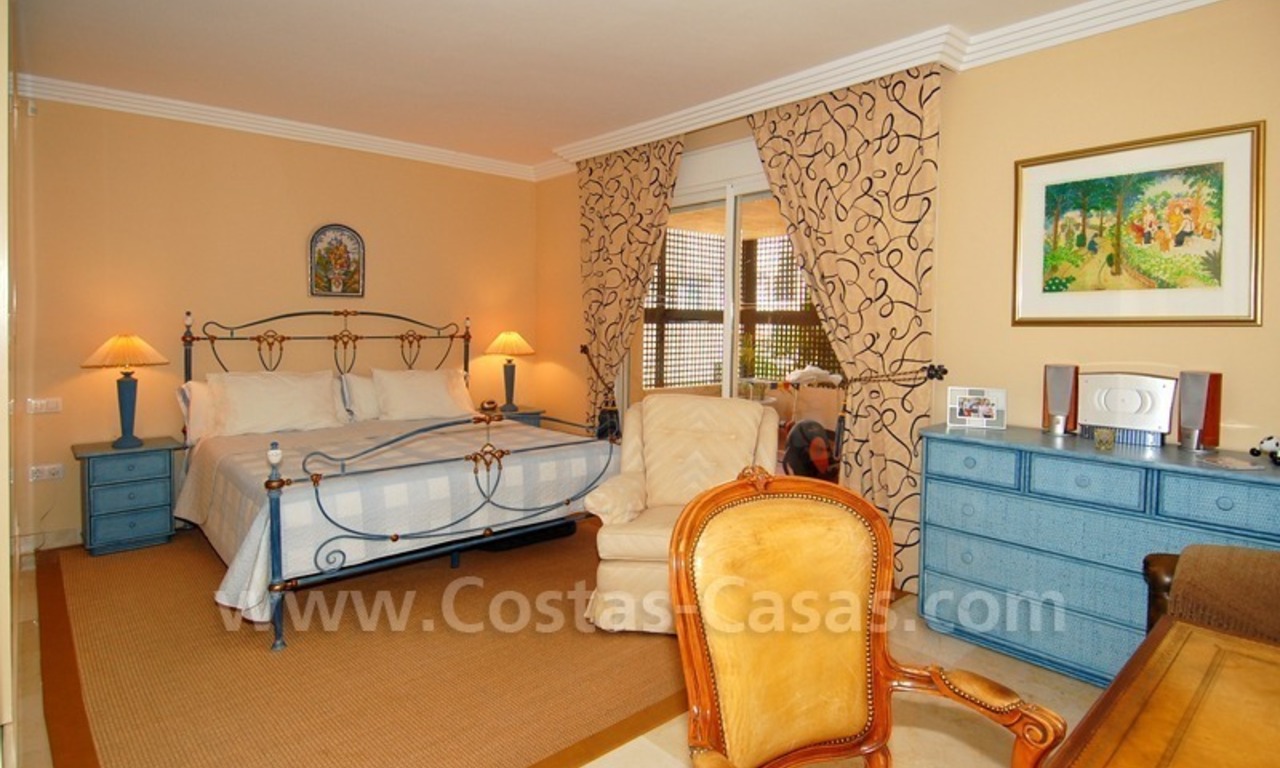 Large luxury apartment for sale in Nueva Andalucia – Marbella 23