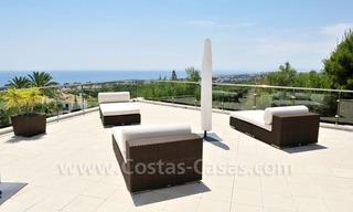 Contemporary style luxury houses for sale on the Golden Mile in Marbella 1