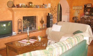 Rustic styled villa with paddock and stables for sale in Marbella at the Costa del Sol 17