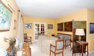 Totally renovated detached villa nearby the beach for sale in Marbella 15