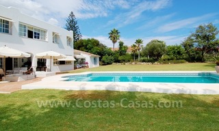 Totally renovated detached villa nearby the beach for sale in Marbella 4