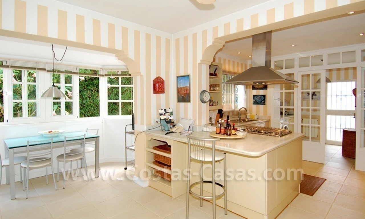 Totally renovated detached villa nearby the beach for sale in Marbella 16