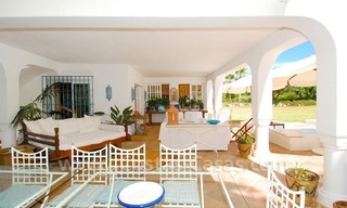 Totally renovated detached villa nearby the beach for sale in Marbella 8