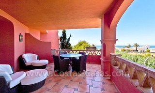 Beachside apartment for sale in beachfront complex in Marbella 7